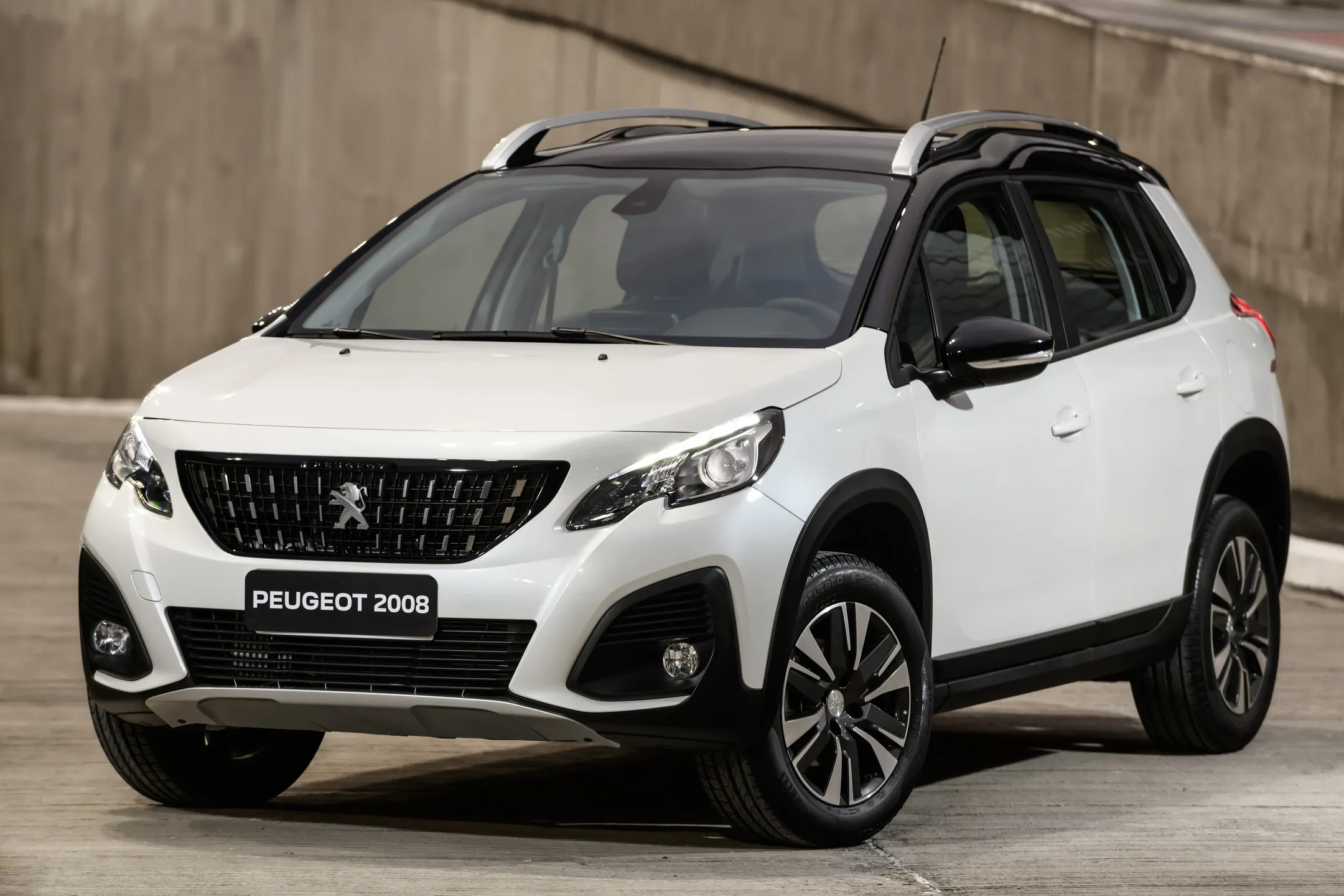 Peugeot — cuidado e manutenção para veículos a partir de 2013